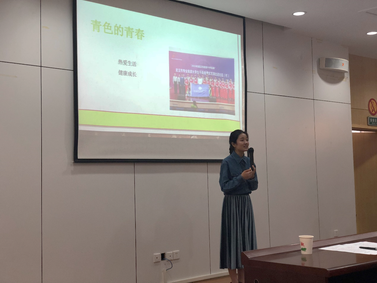 1543374627140657.png 参赛选手的现场风采.png